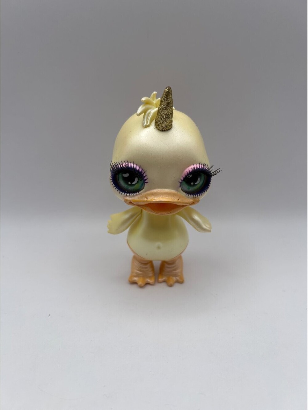 MGA Poopsie Sparkly Critters White Unicorn Mini Figure Gold Horn